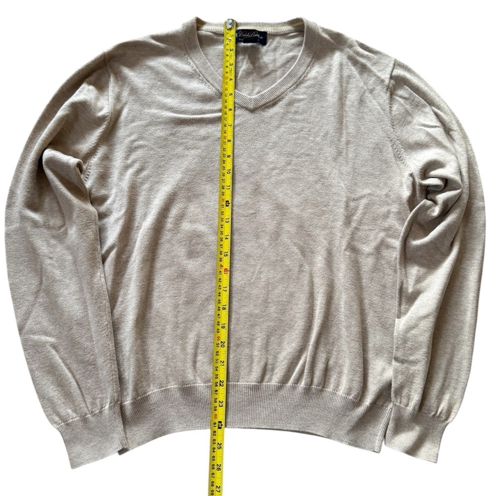 Brooks Brothers Men's 100% Supima Cotton V-Neck Pullover Sweater Beige Size Med - Picture 2 of 4